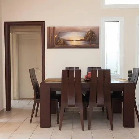 Luxurious 4bedroom Kerezenia Villa Kalamata