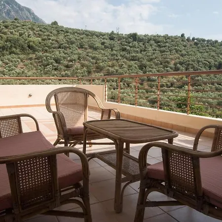Luxurious 4bedroom Kerezenia * Kalamata