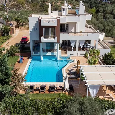 Villa Luxurious 4bedroom Kerezenia Kalamata